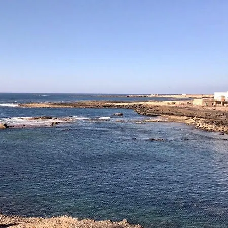 Calle Francisca Franquis Gonzalez El Cotillo (Fuerteventura)