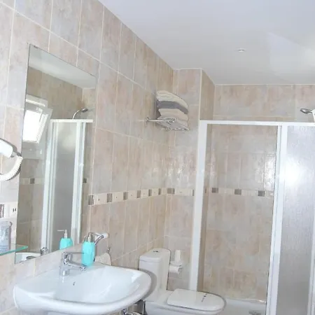 Calle Francisca Franquis Gonzalez Apartment
